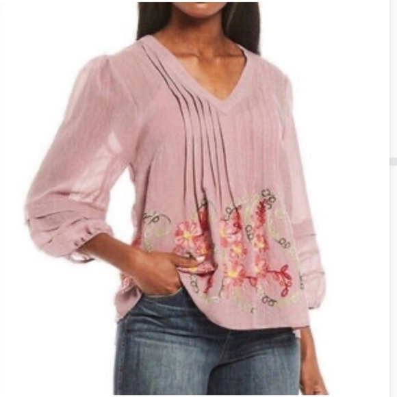 fig and flower Tops - Fig & Flower Pink Embroidered Boho Blouse Large Anthropologie Style Pintuck Top